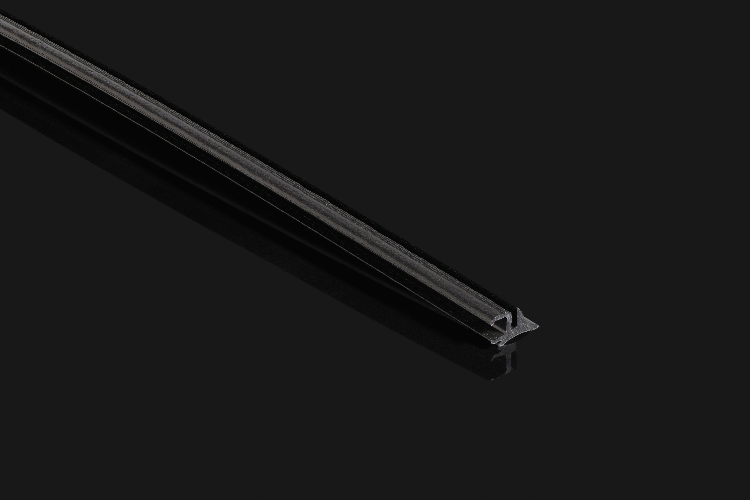 PE Profiles | Versatile Polyethylene Materials Adapting to Various Industrial Needs